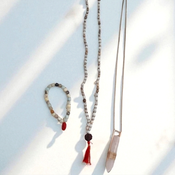 Jewelry - 🔥3 Piece Set (2 Necklaces + Bracelet)